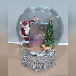 Santa and Christmas Tree Snow Globe